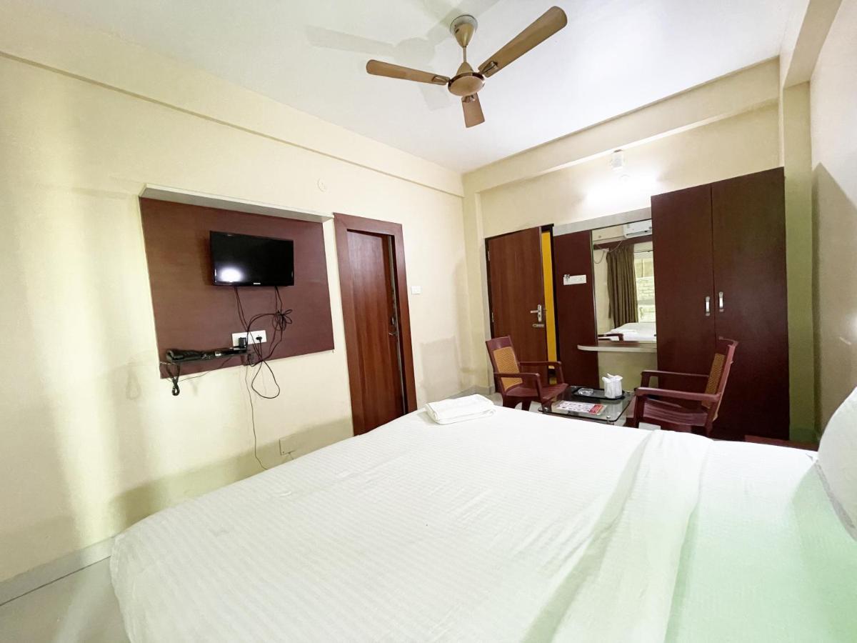 Hotel Golden Wave Puri Ngoại thất bức ảnh