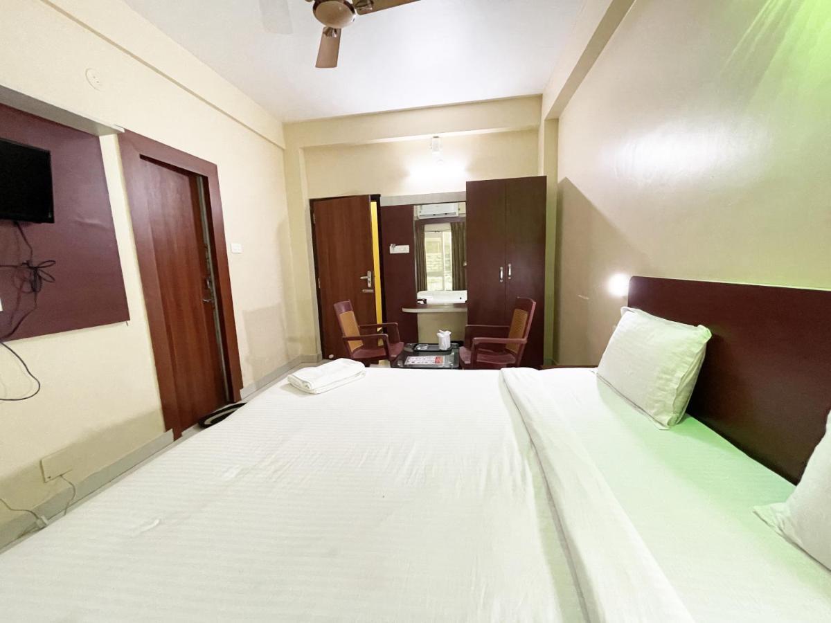 Hotel Golden Wave Puri Ngoại thất bức ảnh