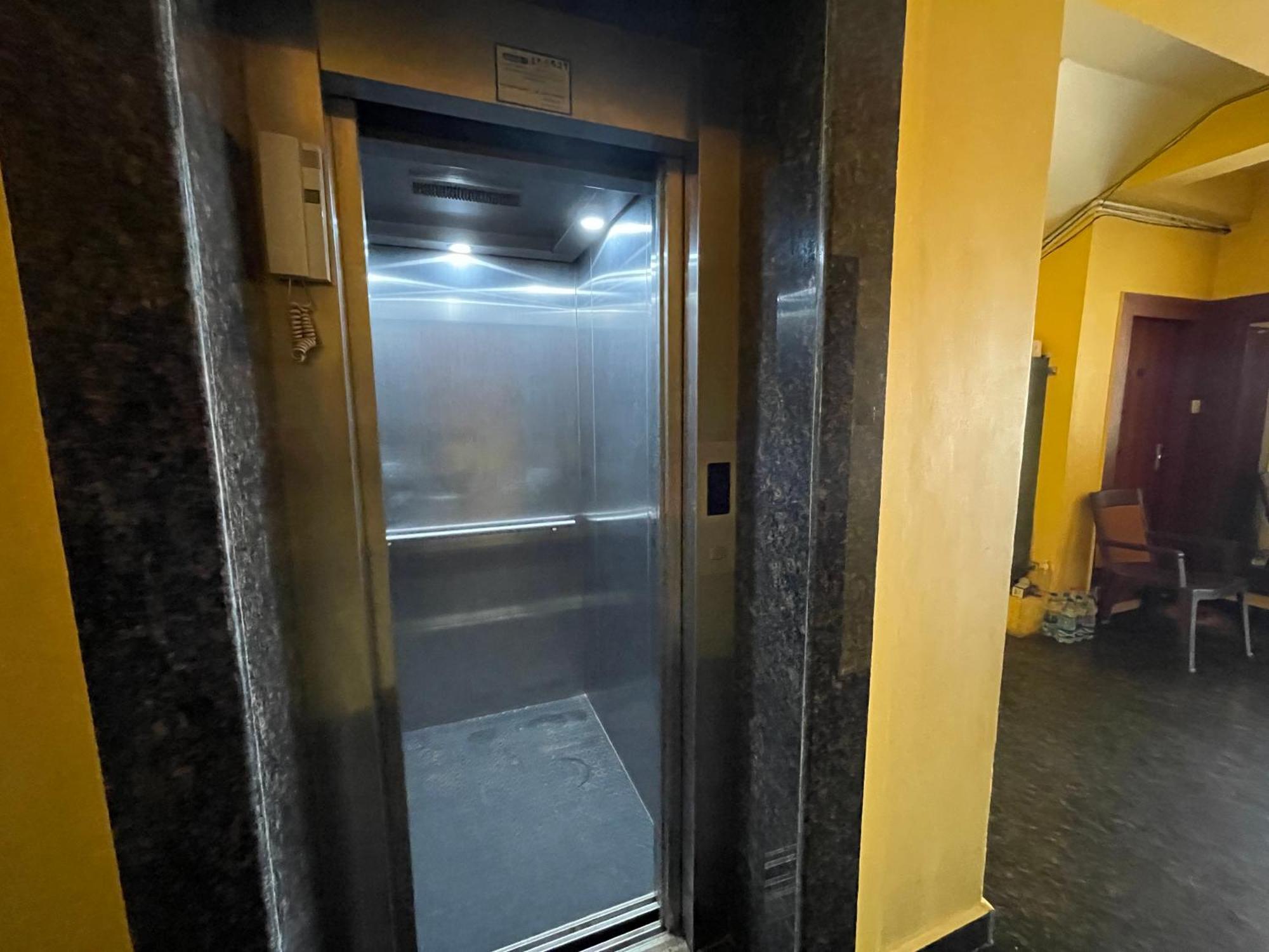 Hotel Golden Wave Puri Ngoại thất bức ảnh