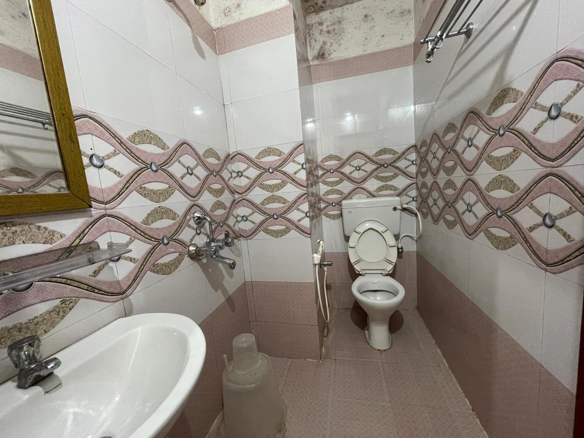 Hotel Golden Wave Puri Ngoại thất bức ảnh